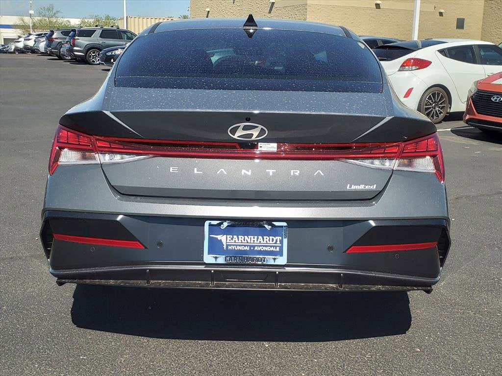 2025 Hyundai ELANTRA Limited