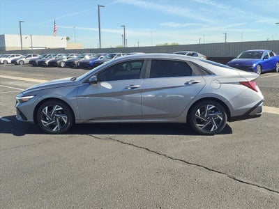 2025 Hyundai ELANTRA Limited