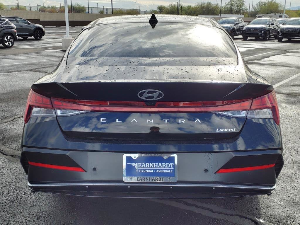 2025 Hyundai ELANTRA Limited