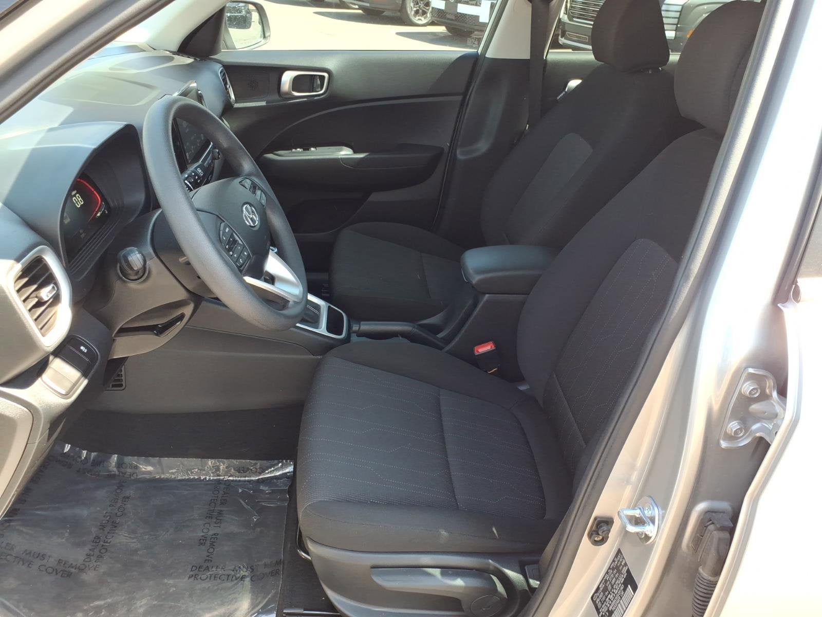 2025 Hyundai VENUE SE