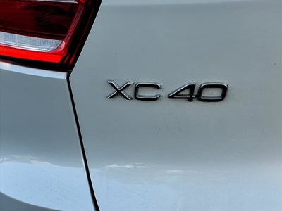 2020 Volvo XC40 R-Design