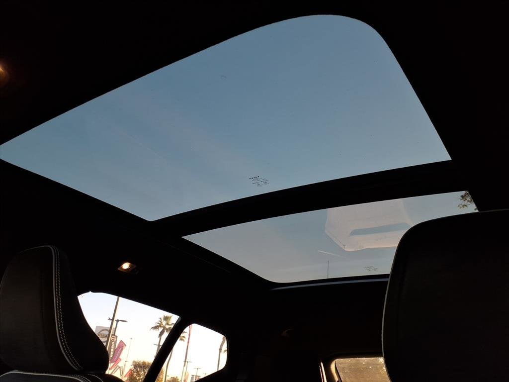 2020 Volvo XC40 R-Design