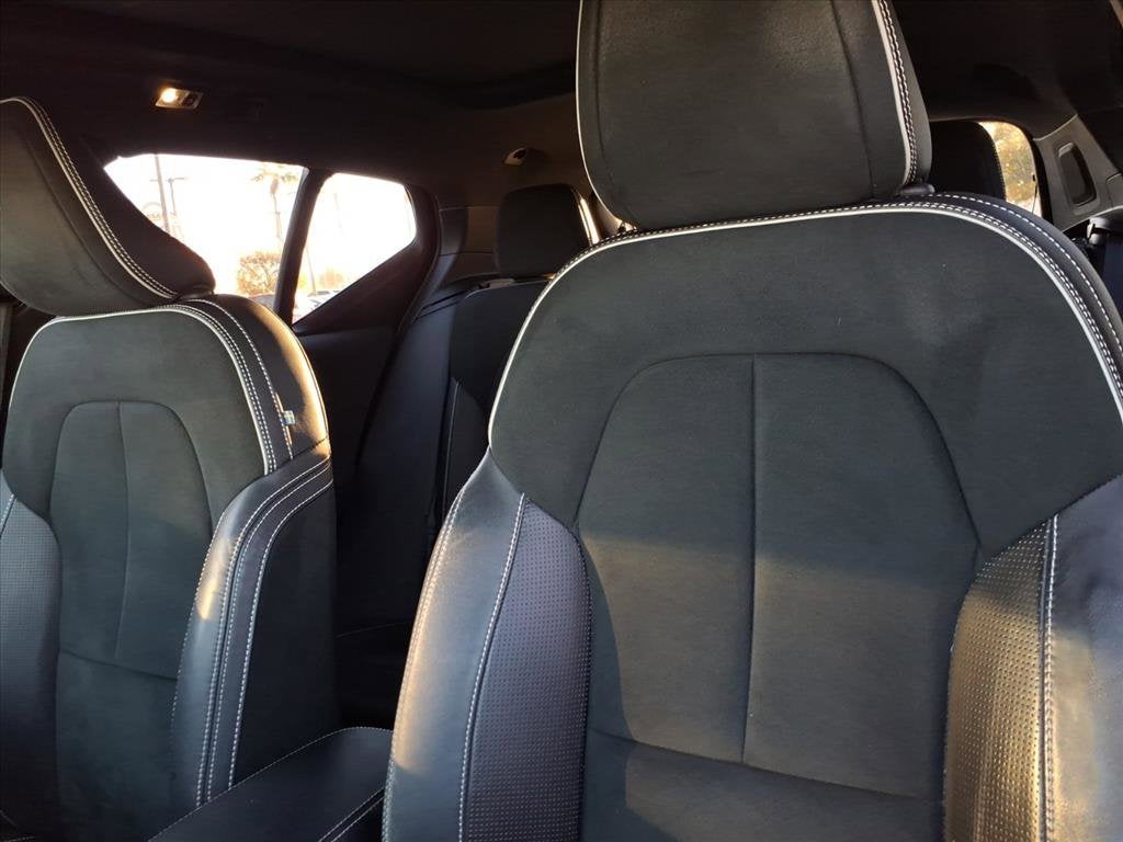 2020 Volvo XC40 R-Design