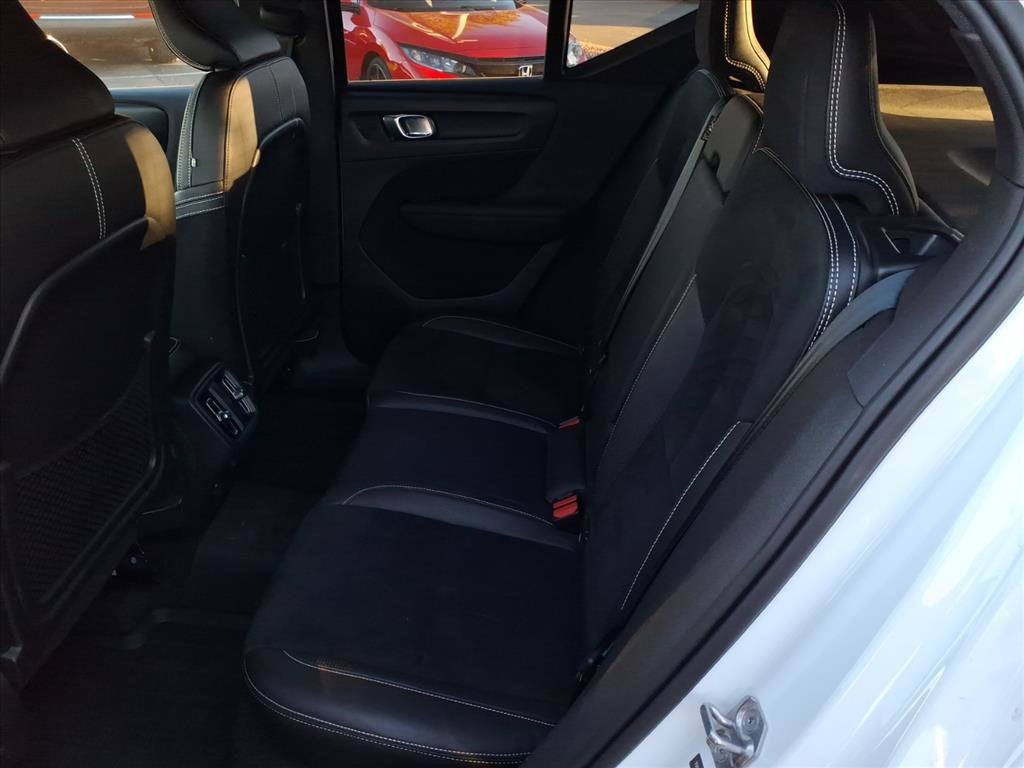 2020 Volvo XC40 R-Design