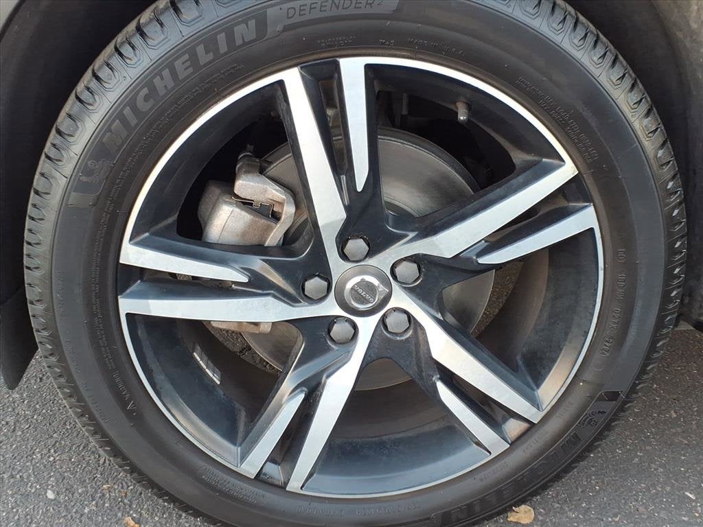 2020 Volvo XC40 R-Design