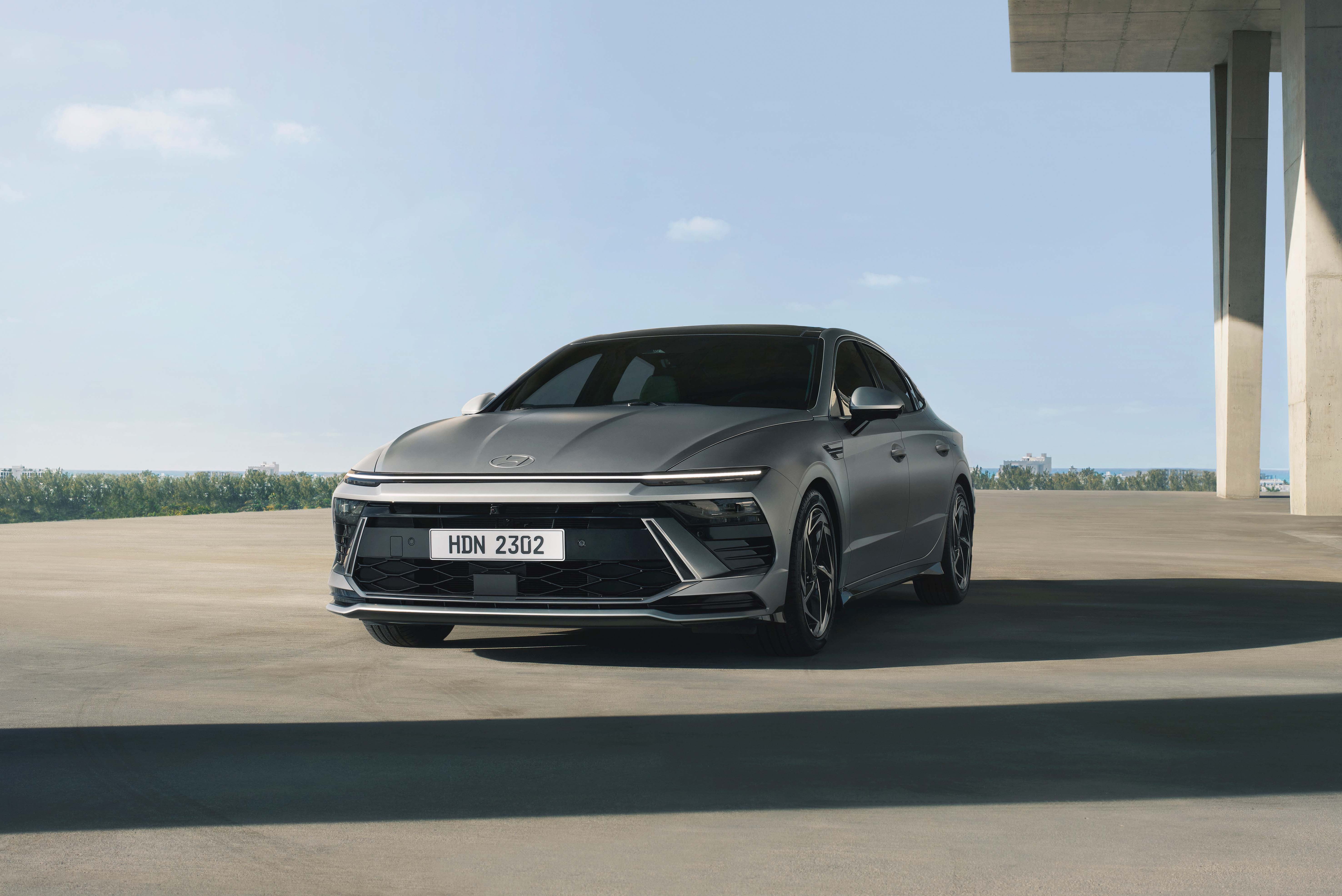 Earnhardt Hyundai in Avondale AZ