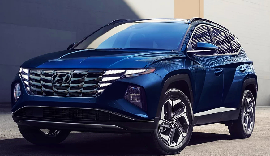  review of the 2023 Hyundai Tucson Hybrid by Motor Biscuit